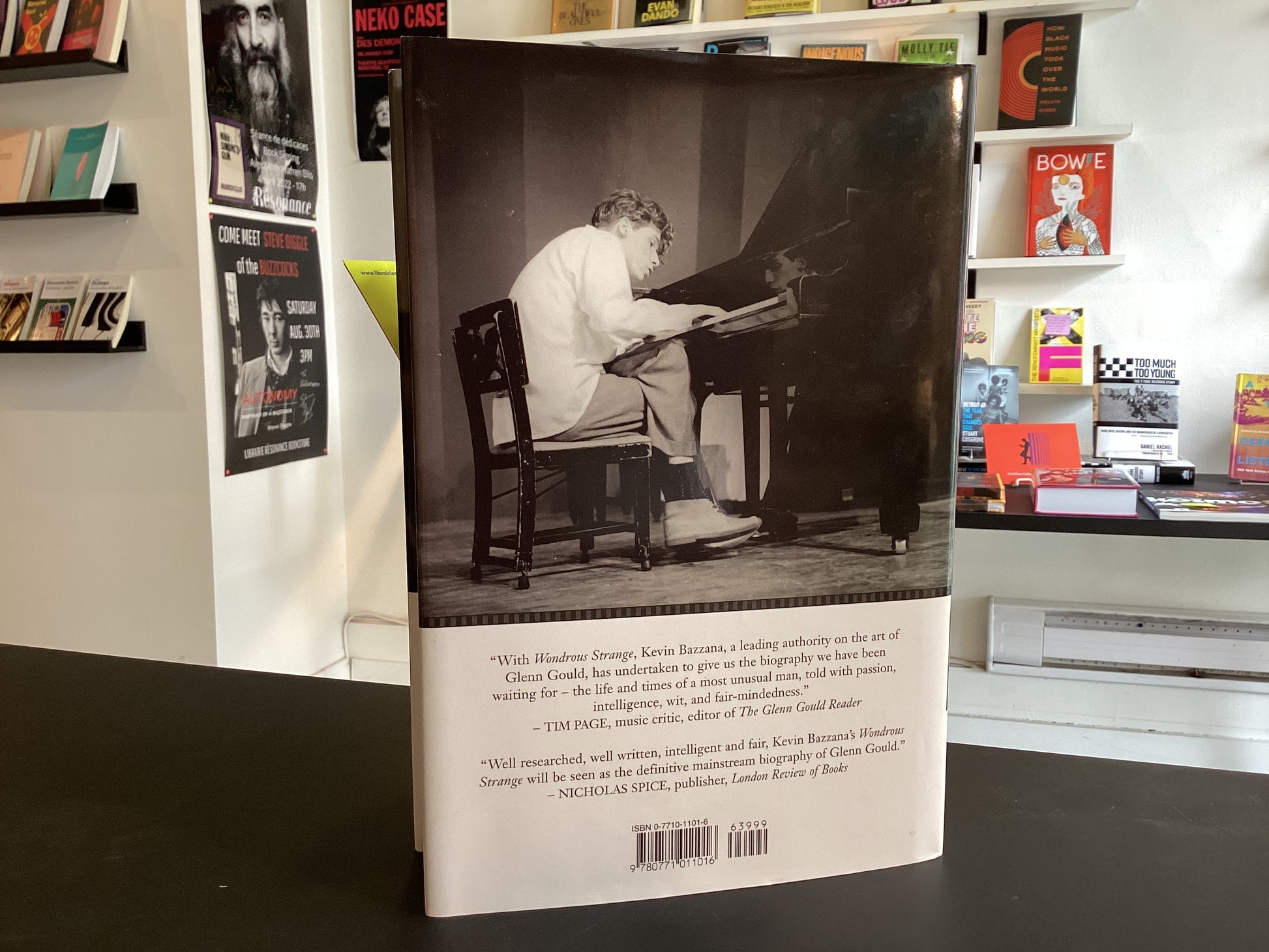 Wondrous Strange: The Life And Art Of Glenn Gould