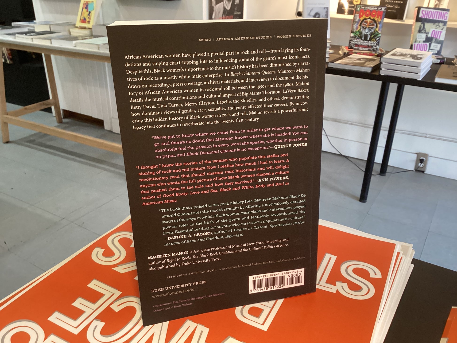 Black Diamond Queens: African American Women and Rock and Roll