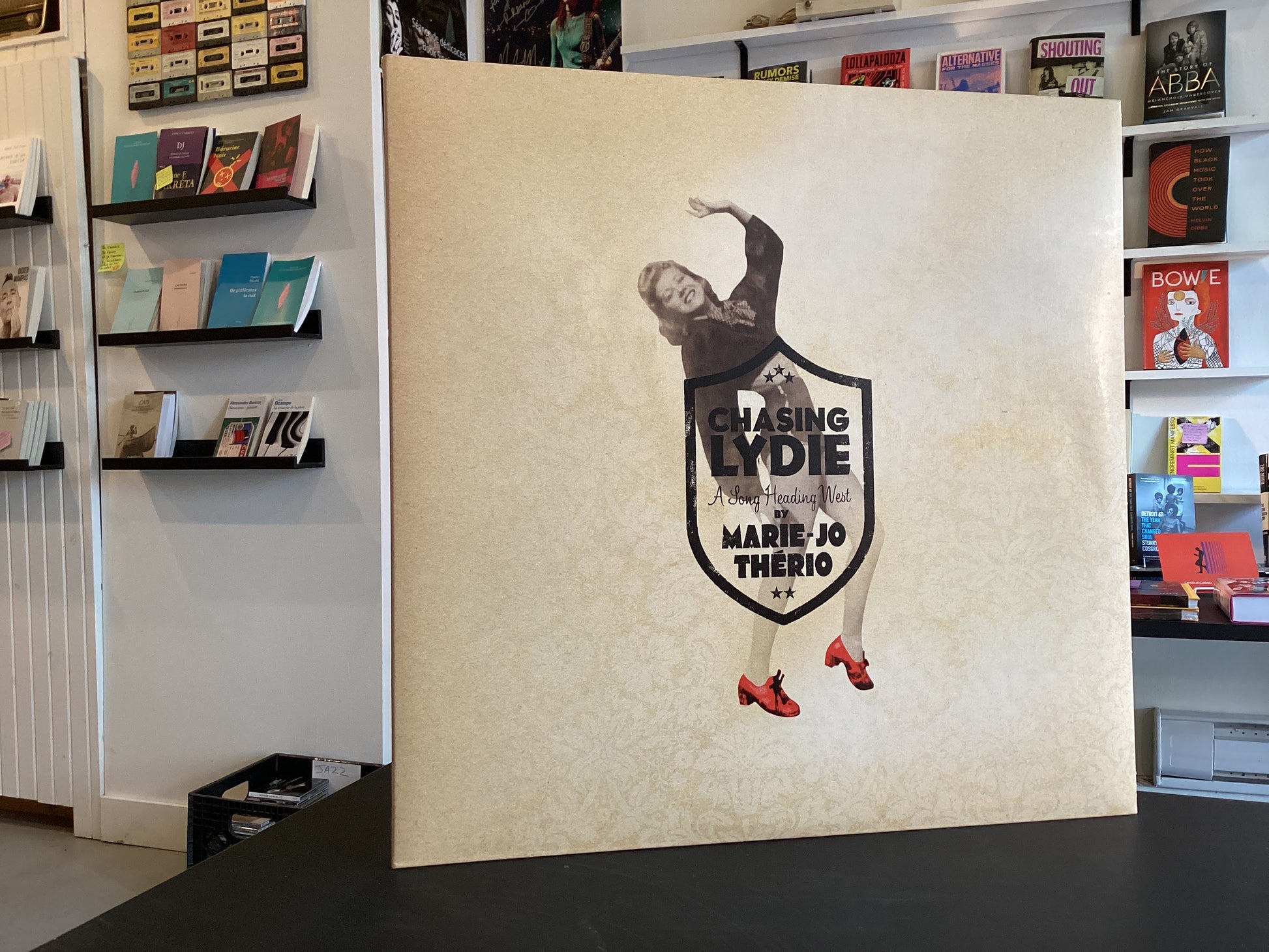 Marie-Jo Thério - Chasing Lydie A Song Heading West