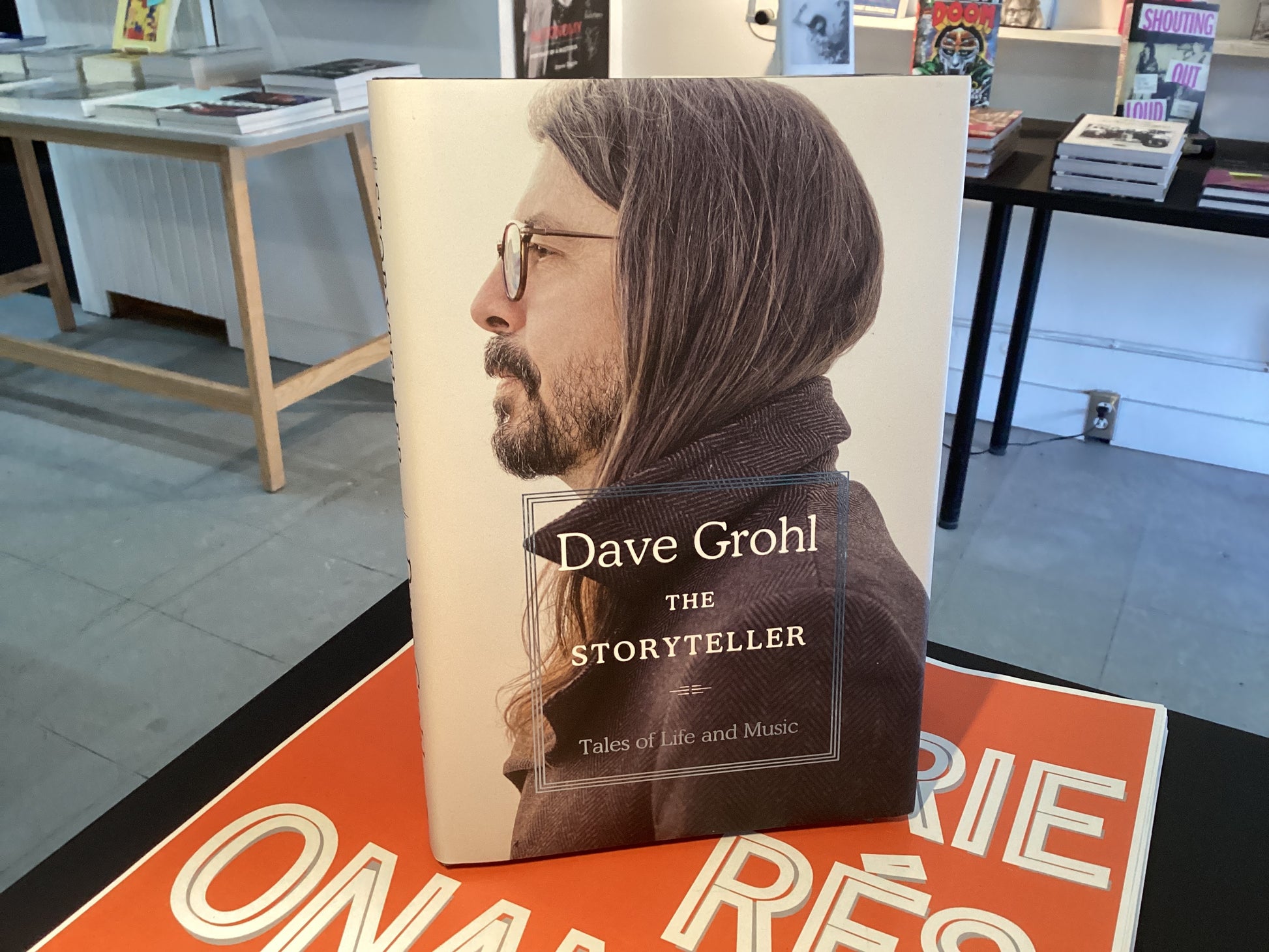Dave Grohl The Storyteller: Tales of Life and Music